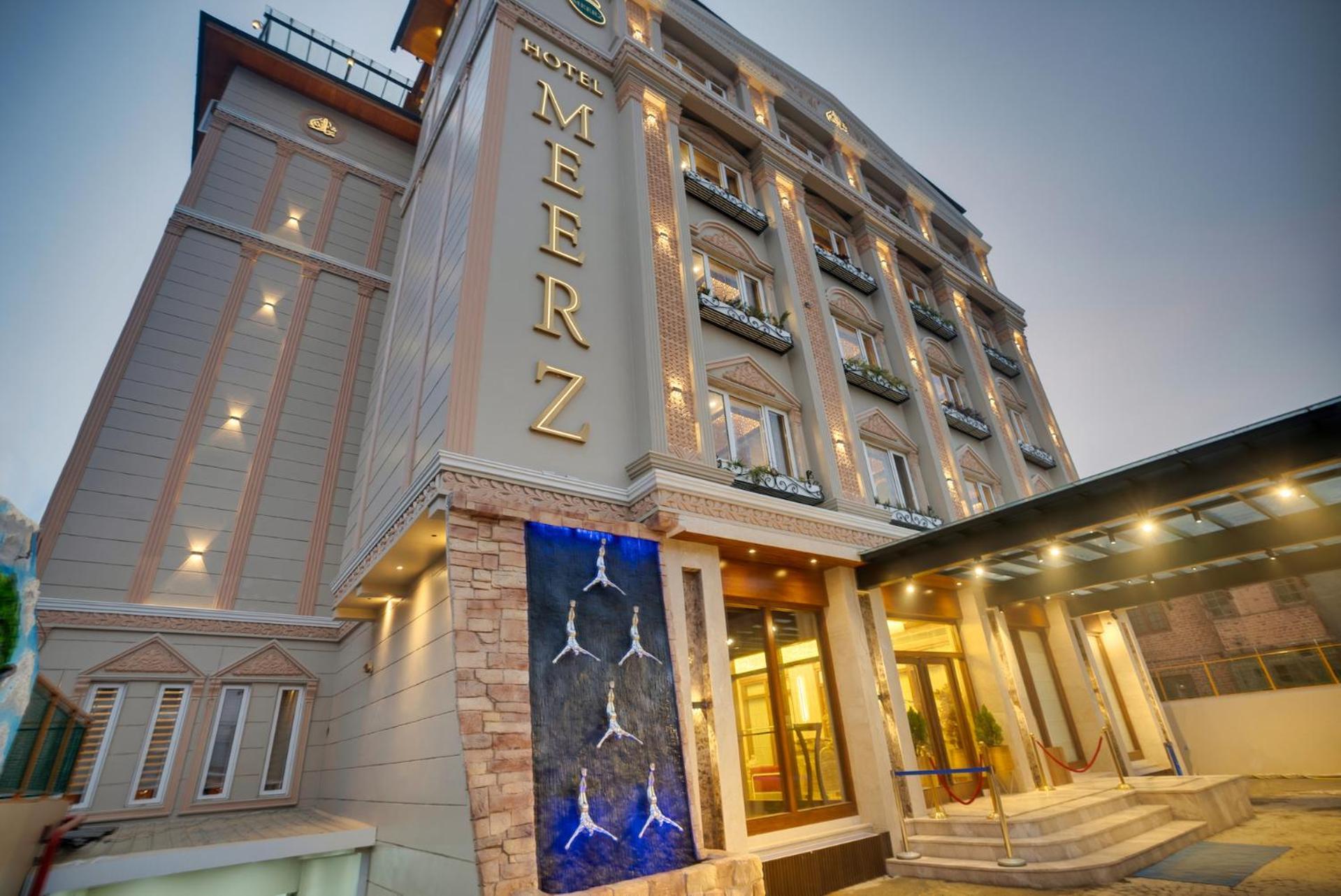 Hotel Meerz Σριναγκάρ Εξωτερικό φωτογραφία